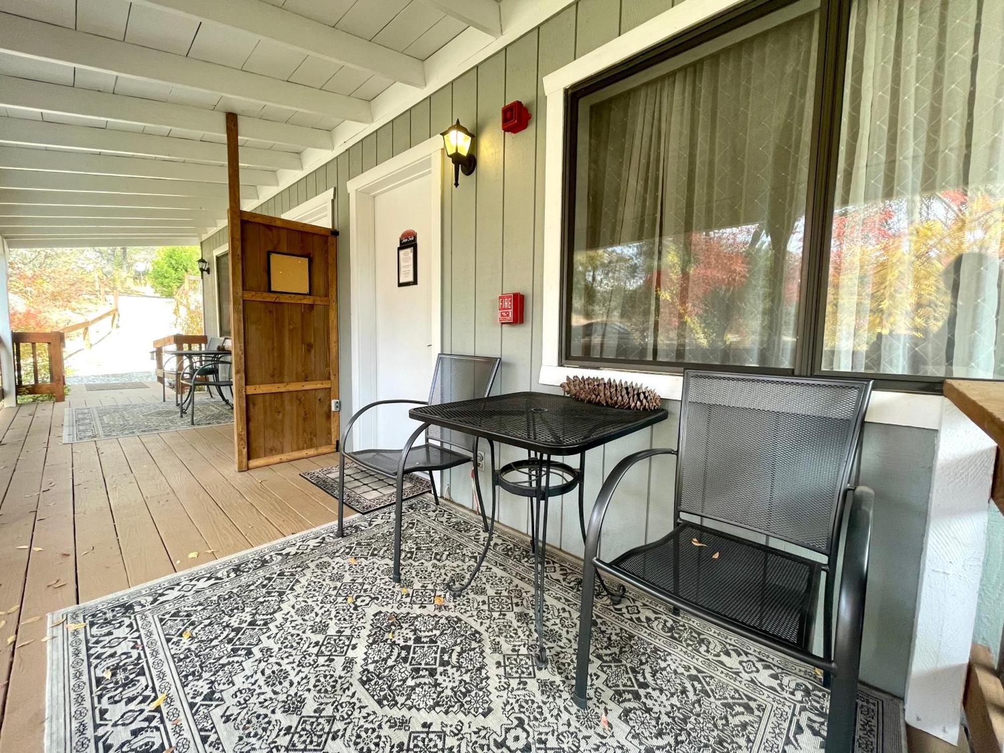 Sierra Mountain Lodge - Vacation Rentals - Yosemite Ahwahnee Zewnętrze zdjęcie