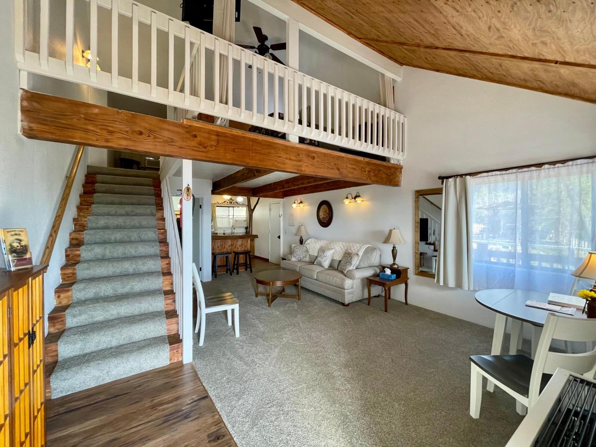 Sierra Mountain Lodge - Vacation Rentals - Yosemite Ahwahnee Zewnętrze zdjęcie